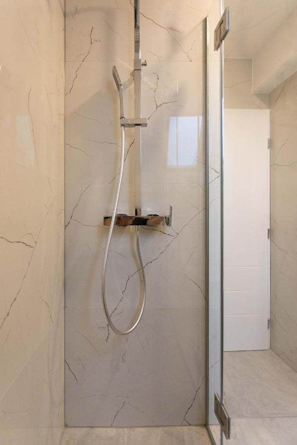 Design 1Bdr Loft Near Kvaternik Square Apartment Zagreb Ngoại thất bức ảnh
