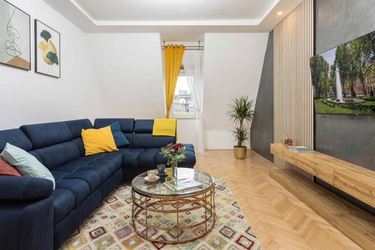 Design 1Bdr Loft Near Kvaternik Square Apartment Zagreb Ngoại thất bức ảnh
