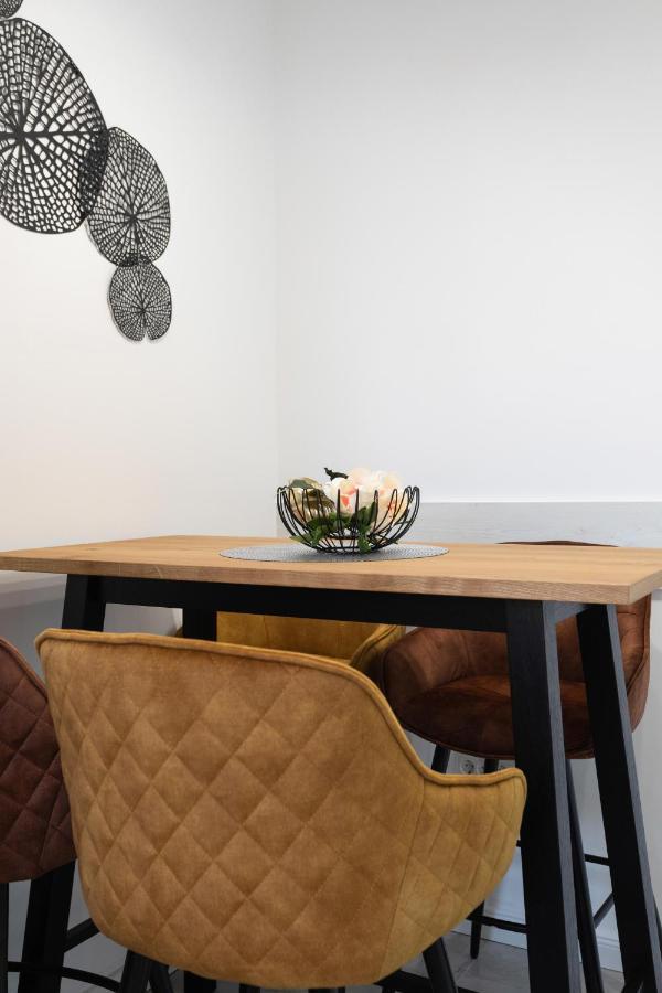 Design 1Bdr Loft Near Kvaternik Square Apartment Zagreb Ngoại thất bức ảnh