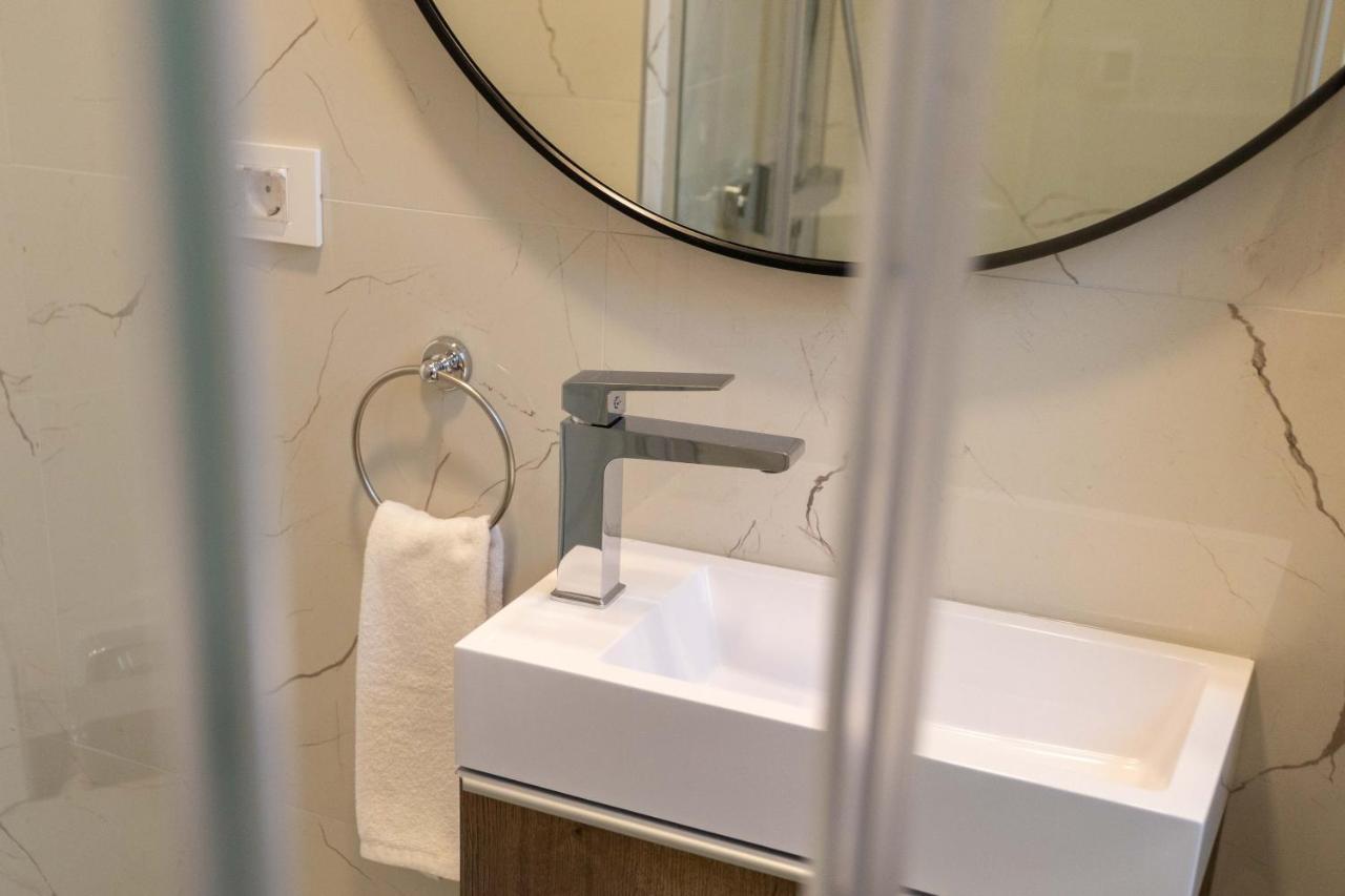 Design 1Bdr Loft Near Kvaternik Square Apartment Zagreb Ngoại thất bức ảnh